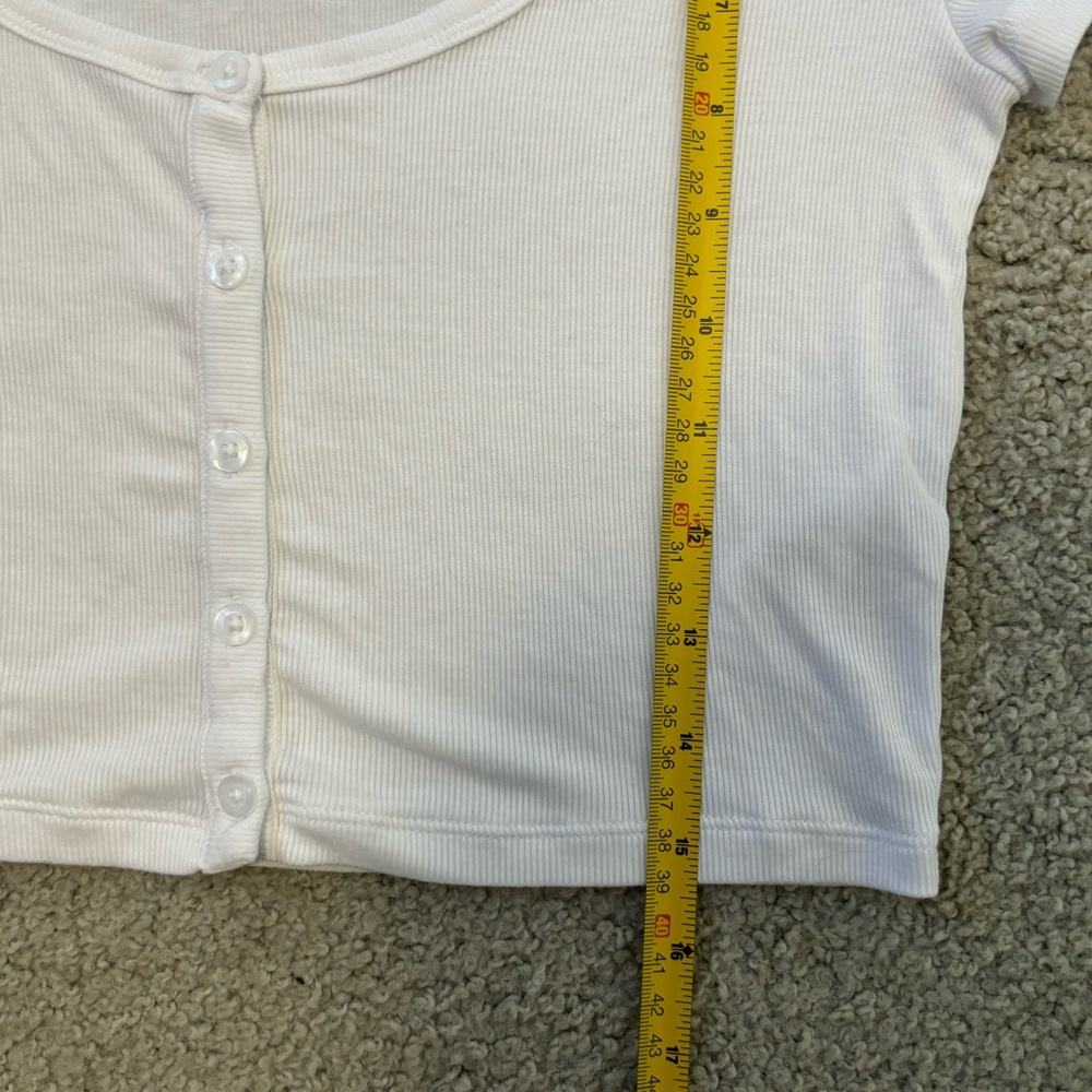 Aritzia Sunday Best Holly Top Button Front Cropped Rib T-Shirt White Crop Top S - Picture 14 of 14